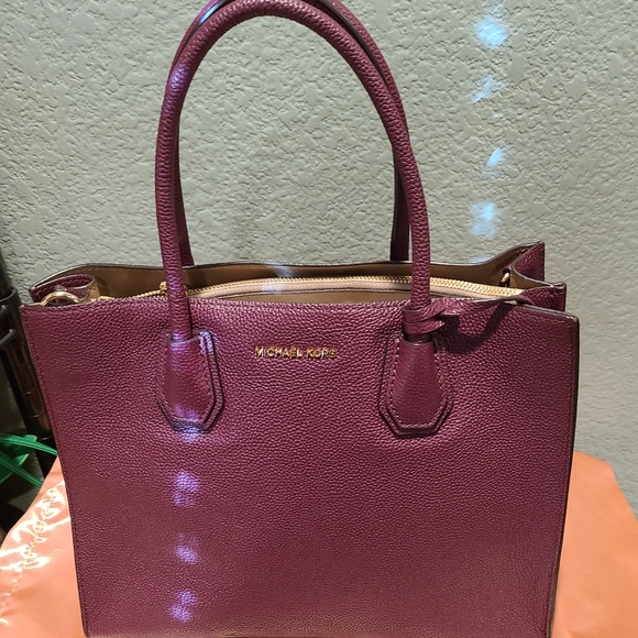 Michael Kors Plum Mercer Handbag - Picture 7 of 13